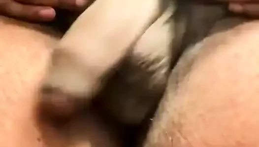 デブ男のチンポで遊ぶ-3