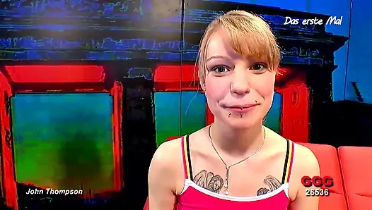 Ggg John Thompson - dövmeli hatun döl yutuyor ve sert sikiliyor