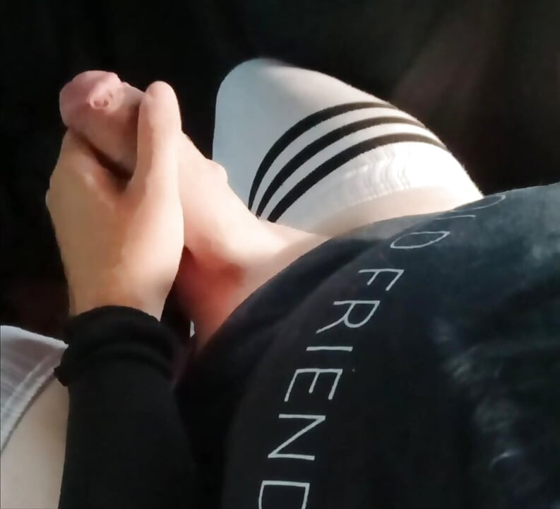 18 minutes edging and jerking with Raven LeTrap