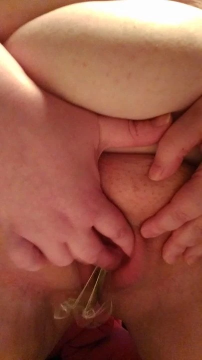 Clitclip and rubbing my swollen clit