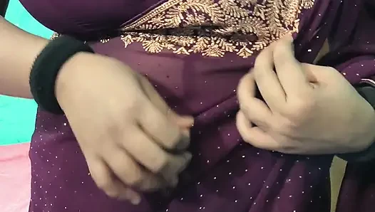 Heißer Desi-Look in Sari, kommen, fühlen sie den charme