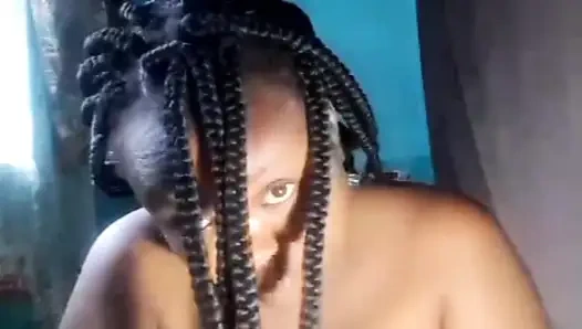 Шоу киски с большой черной задницей