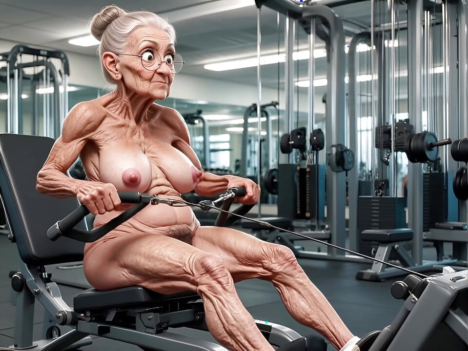 Ancianas En El Gimnasio