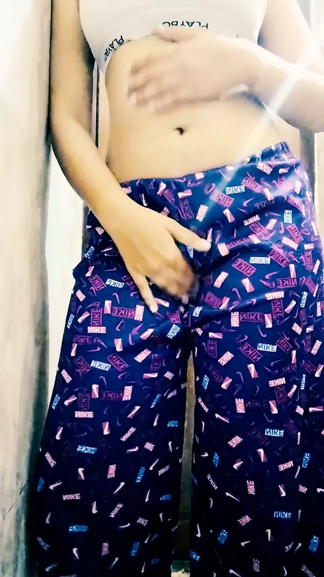 18 year girl Hindi clear audio tumari beti tho chodne ni deti saasu maa tum ni choot de do
