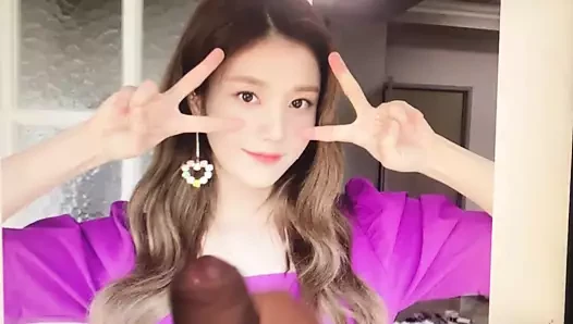 Izone eunbi'ye saygı duruşu