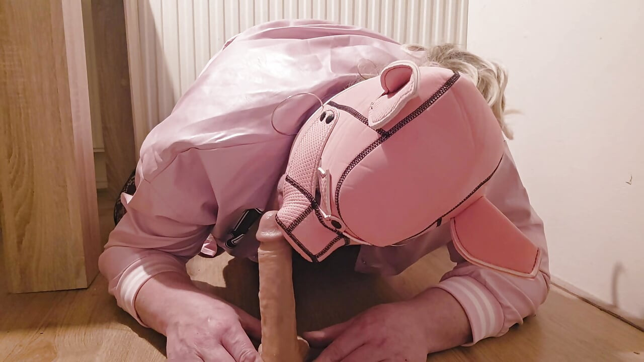 The fat sissy pig has fun with the dildo