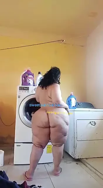 I like to wash my clothes naked, that makes me very hot and even more if the neighbor sees me..... mmmm