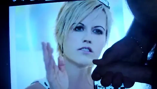 Dolores o'riordan için Cum haraç