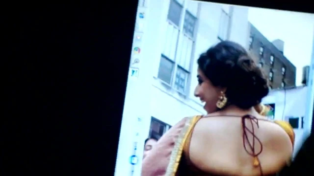 cum on vidya balan