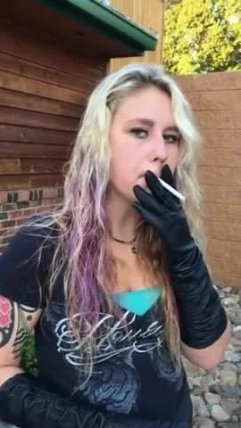 Sexy Leann - Smoking VS120 Black Leather Gloves