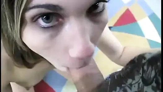 Pelacur muda nyepong kontol besar pov