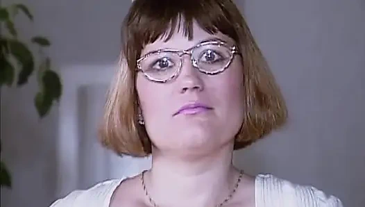 Curvy Mature Lady From Germany Playing Withe Her Pussy on Casting