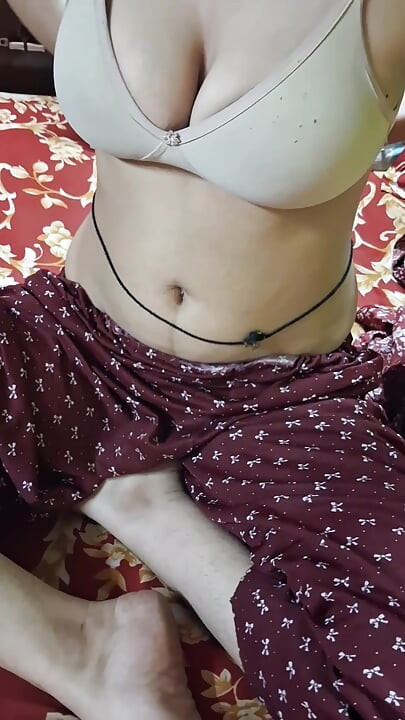 Cleandesibhabhi oiling his pussy for taking bbc