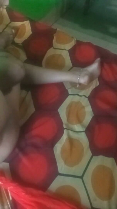 Indian romantic husband and wife neud video viral big ass big boobs | Clip 1