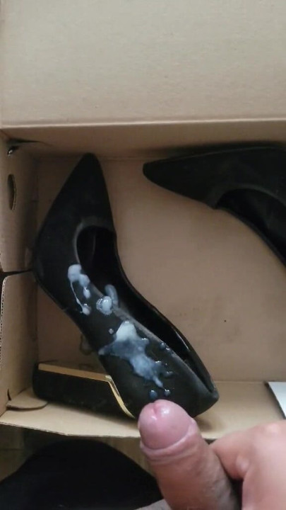 Vale Slippers