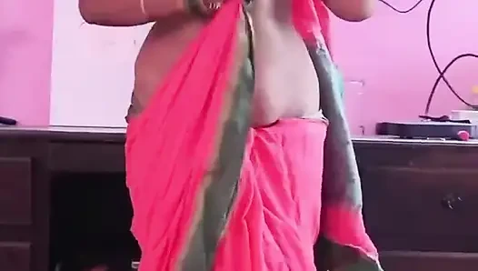 Mami Ki Lal Sari Dekh Ke Land Khada Hogya Hardcore Chudai with Mami
