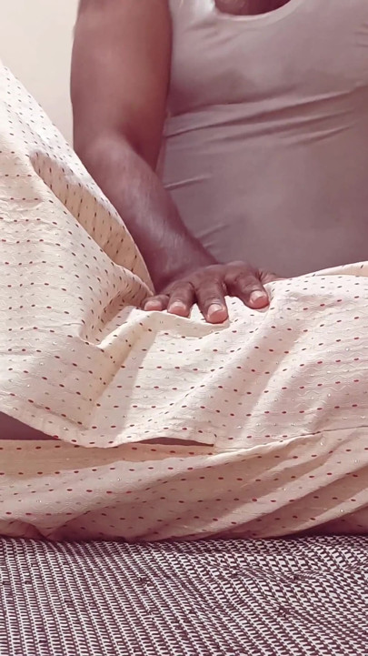 Tamil Cheating Housewife