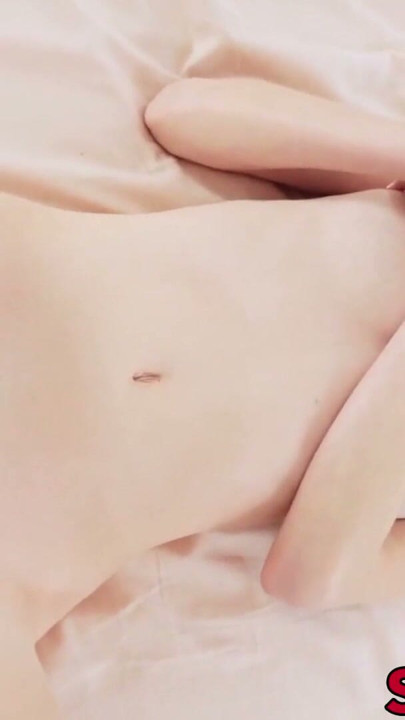 Slim babe sucks her stepbrother's dick and rides it so good | Clip 1