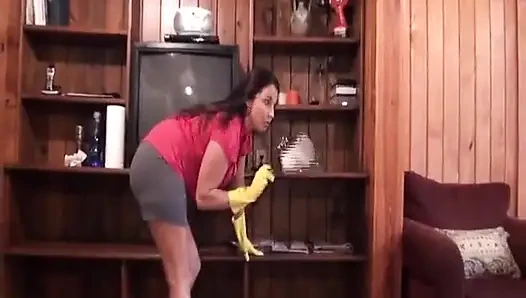 Best friend's hot Stepmom