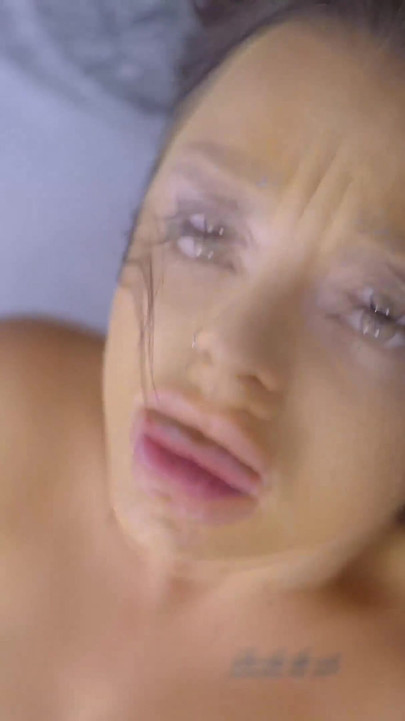 Daphne Klyde - Pusingan 2 - Saya akan Menunjukkan Kepada Awak Sesuatu Diri Saya