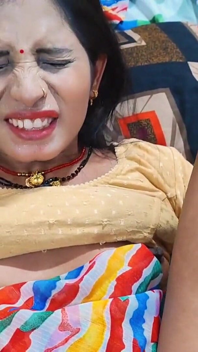 アナルホール - 「Dr. Sahab Mota Auzaar Dalo Gand Me」、Doctor Ne Dala Bhabhi Ki Gand Me 体温計、または Lund Dalkr Chudai Ki In H | クリップ 1