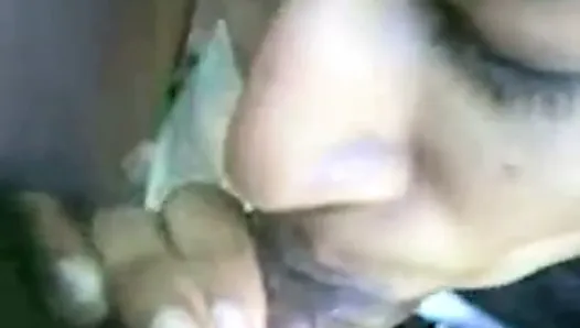 S.Indian Mallu CLGE Girl swallow her BF's CUM after BJ