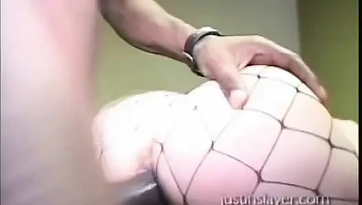 Aku lagi asik ngentot memek mulusku habis-habisan sama kontol raksasa pria kulit hitam!!