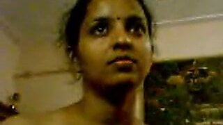 Desi cute girl fucked in hotel room