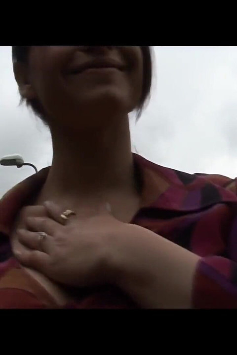 Slutty and Exhibitionist Girl in the Park, Has Solo Sex