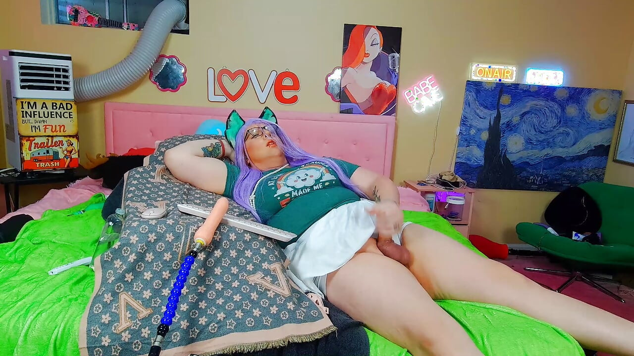 Blakely Morningstar caresse une trans et jouit