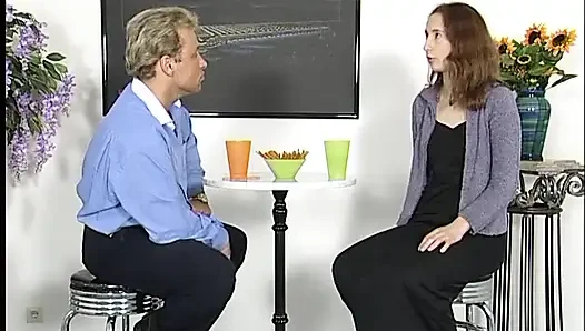 Oyuncu seçmelerinde hatun ıslak amcığıyla oyuncak oluyor