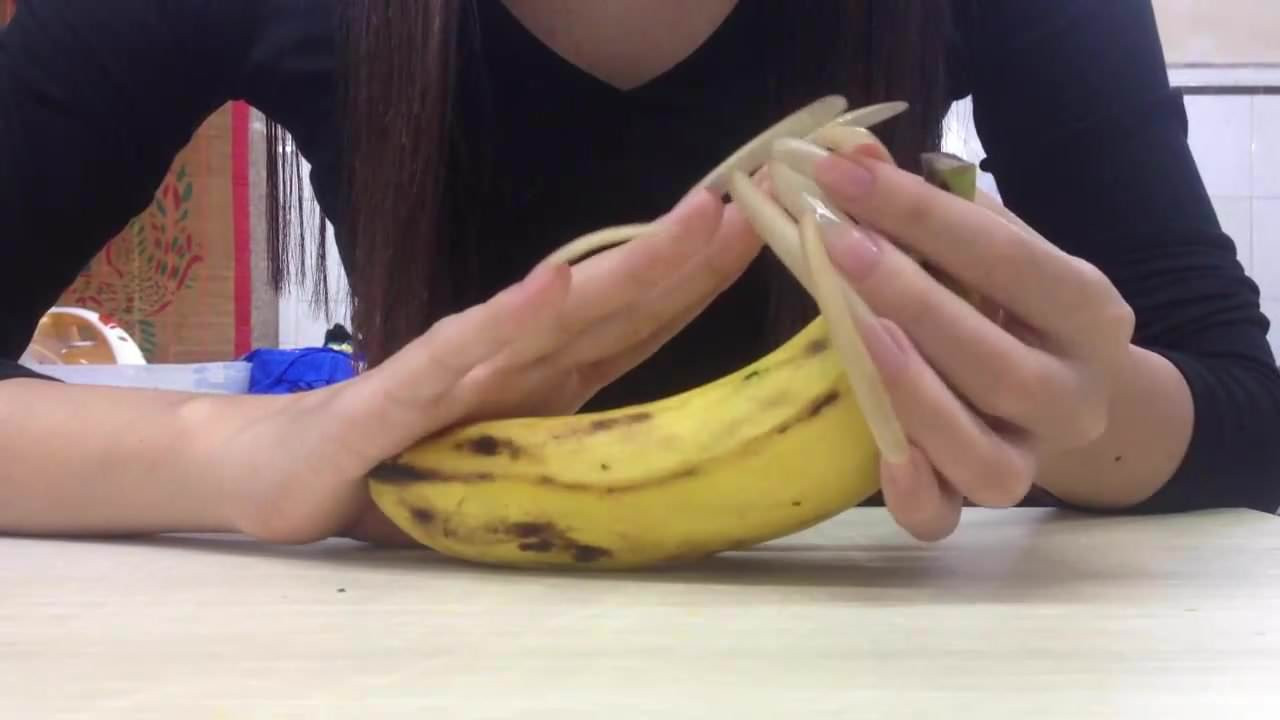 mood longnails banana new