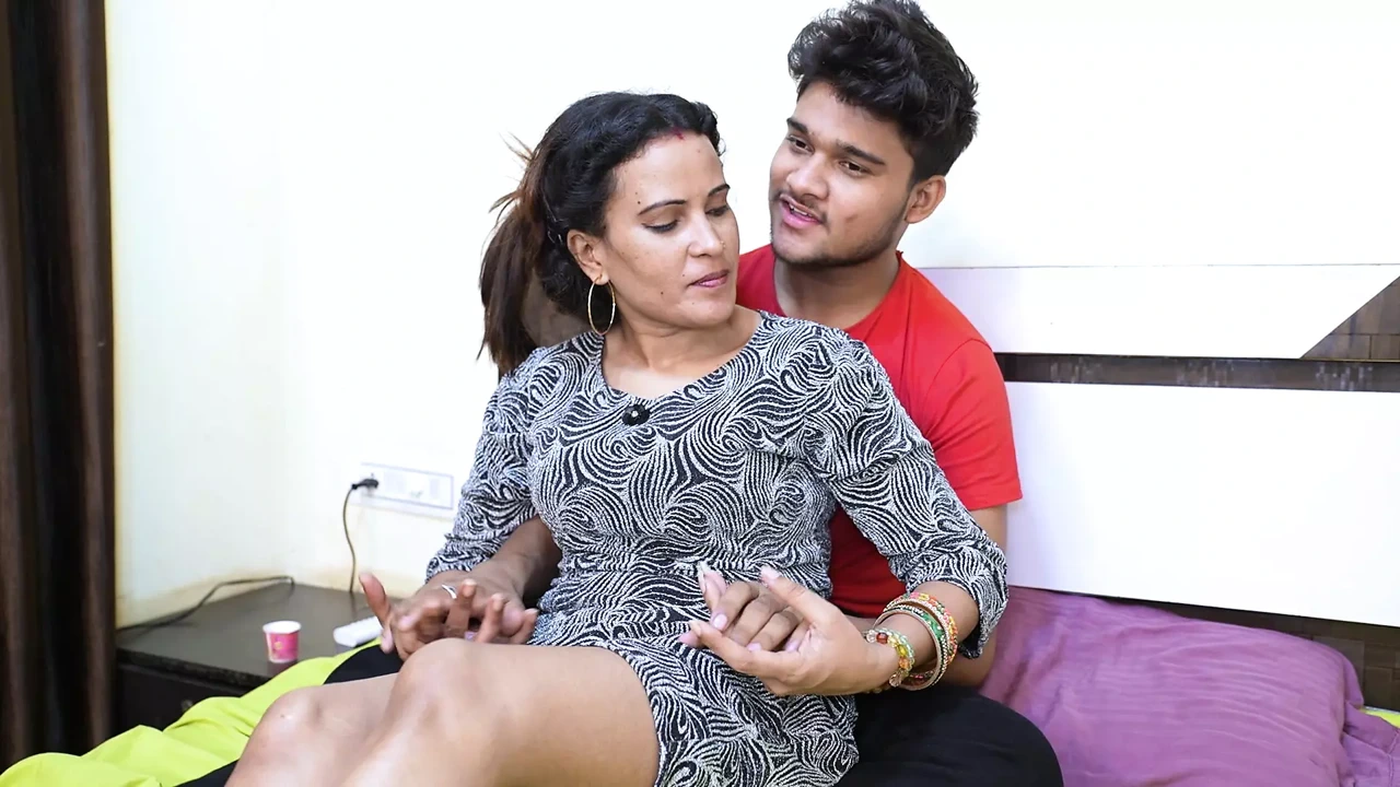 Indian hot boyfriend girlfriend hardcore sex in hindi audio