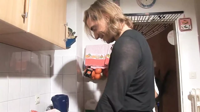 Mature sucking and fucking in the kitchen