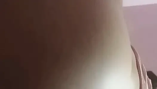 Pantat montok cewek nepal ini bikin aku crot 3 kali berkali-kali