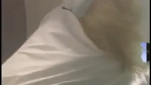 Cewek nympho sange memeknya dijilat lalu dientot anal dalam banget