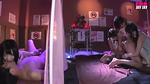 Tokyo'da yüksek sınıf bir dinlenme salonunu keşfediyor -bölüm 1