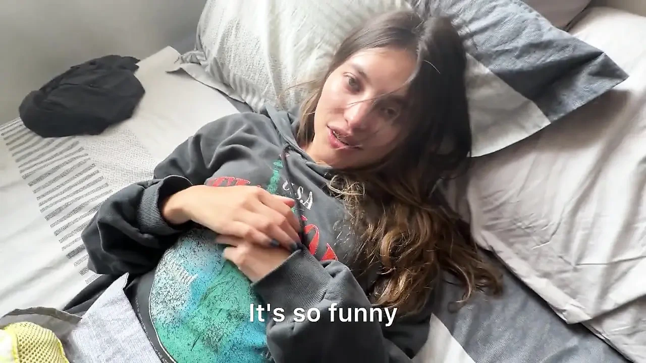 我们从健身房回家做爱，因为我们太热了