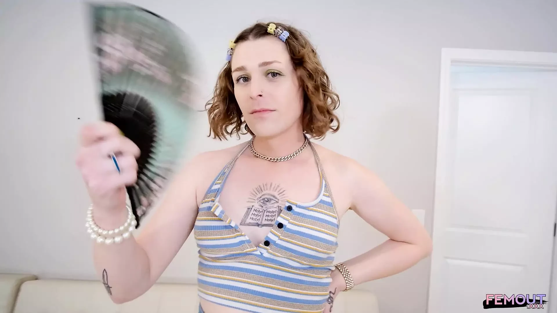 FEMOUT XXX - NIKMATI AWEK ASLI ISABELLE ICE SEBELAH