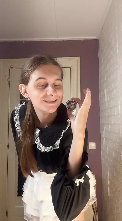 sissy in gabbia implora di essere scopata durante il locktober jessiesissy adventures