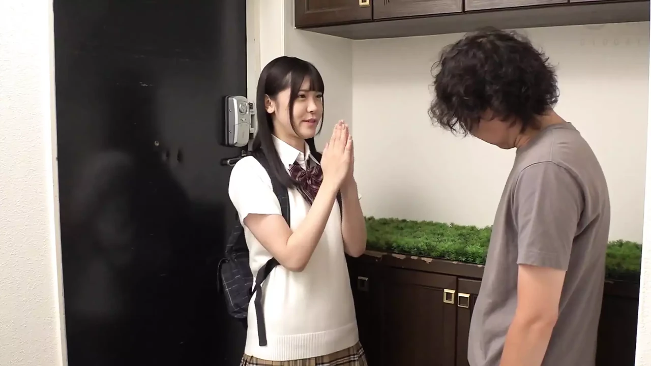 Akari - Cute Girl Specialty: Shaved Pussy Forever, Cute Masturbating Girl part 1