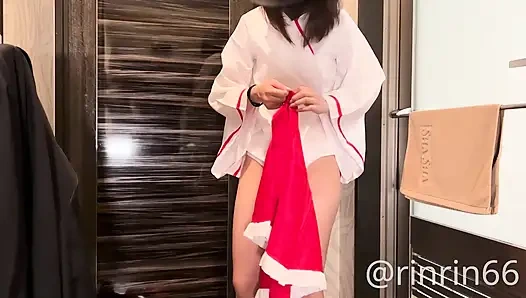 18-летняя японская студентка Мико косплей тела пишет 7 раз подряд оргазмы в то время как оставаться вставленным без угасание