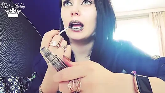 Silver lips tease