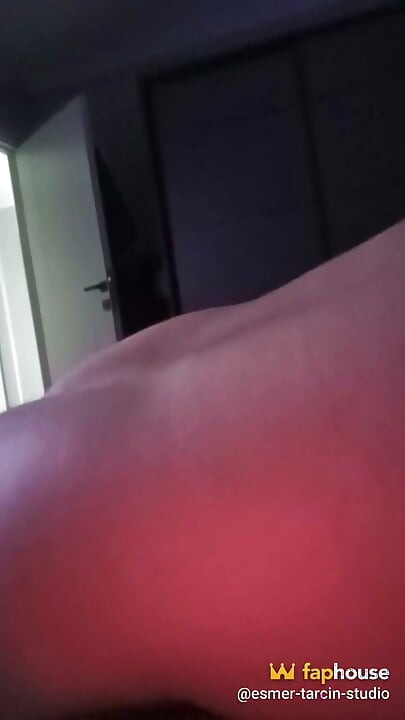 He Me Hard in My Bed