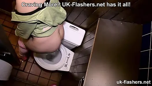 Anna Darling, was machst du? bei UK-Flashers