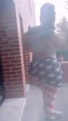 Gorda piernona me la pone dura