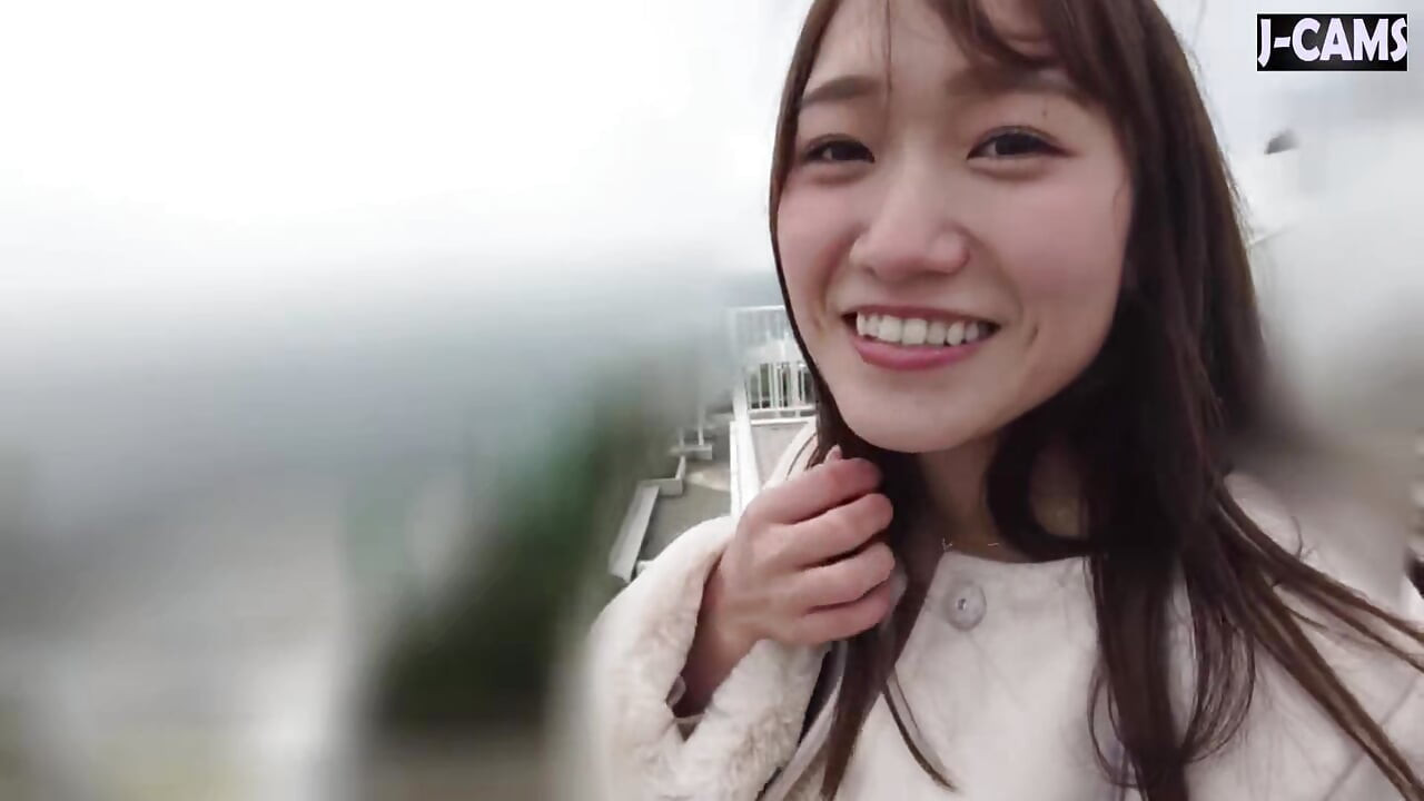 Affectionate Busty Tour Guide Teases with Sweet Exposure and a Willing Smile Part 2
