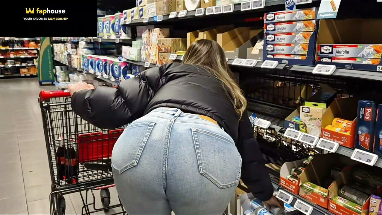 Public Pick Up A Stranger Girl In A Grocery Store Ends With Passionate Sex With Creampie