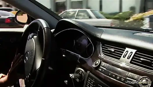 Cewek hot ini dientot habis-habisan sama kontol besar pria kulit hitam