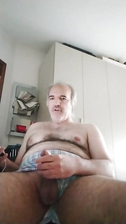 Jerk off Your Penis to Truly Enjoy Your Short Life